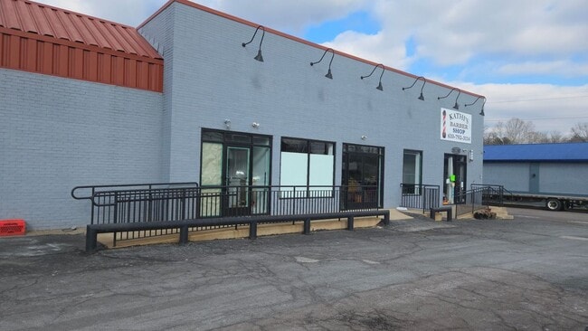 Building Photo - 65 E Bridge St