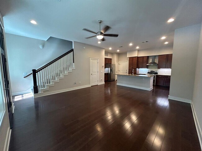 Foto del edificio - 2520 Bluebonnet Ln