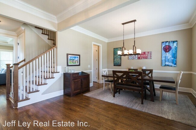 Building Photo - 5 br, 4 bath House - 192 Barlow Dr