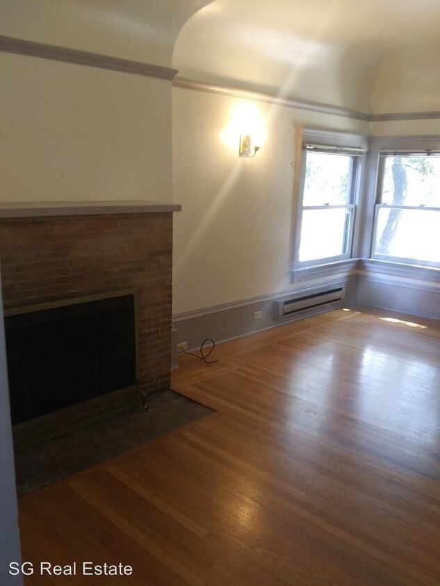 Primary Photo - 2267 Hearst Ave