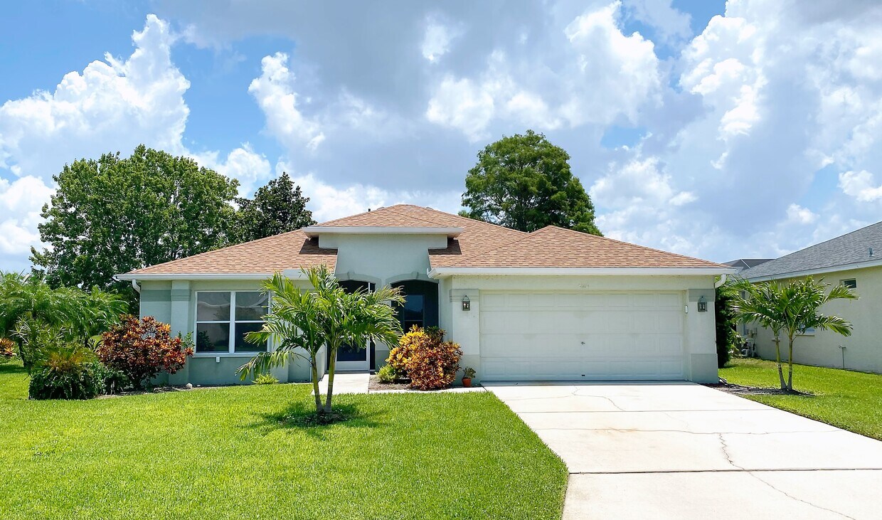 5015 47th St W, Bradenton, FL 34210 House Rental in Bradenton, FL