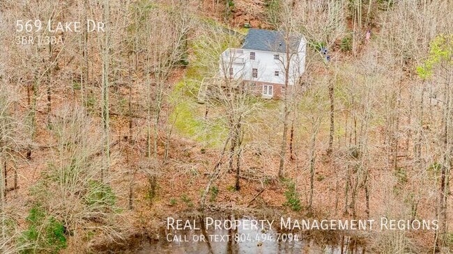 Building Photo - 569 Lake Dr