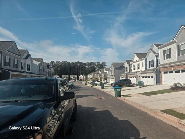 Foto del edificio - 2625 Ravencliff Dr