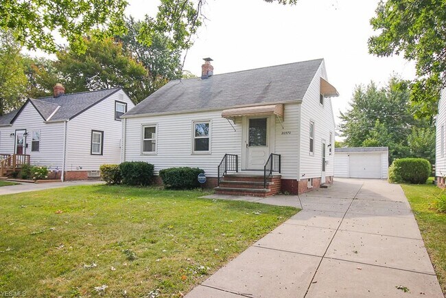 Building Photo - 20570 Morris Ave
