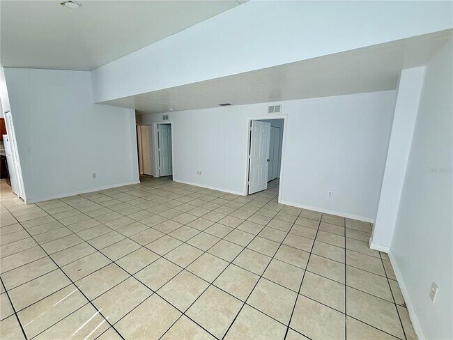 Building Photo - 1427 45th Ave Cir W