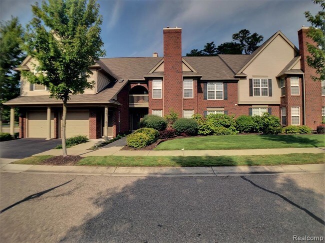 Foto del edificio - 28557 Carlton Way Dr