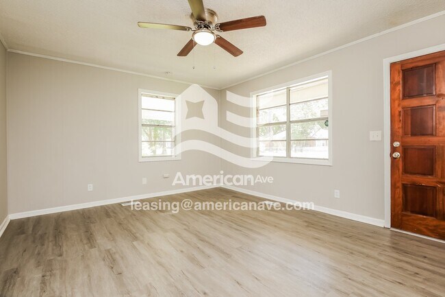 Foto del edificio - 408 Cleveland St