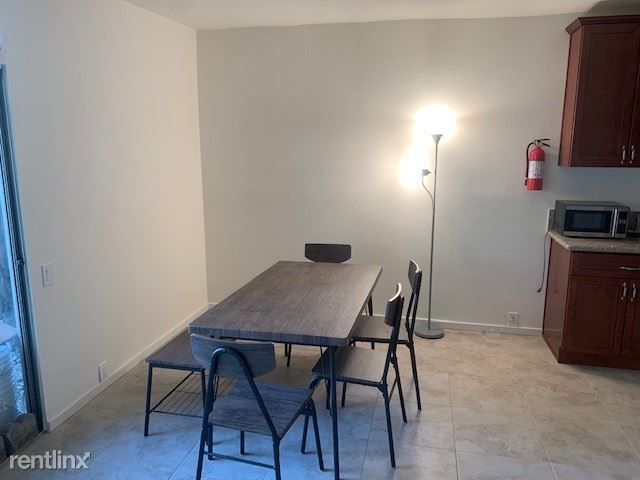 Building Photo - 3 br, 1.5 bath House - 621 Villanova