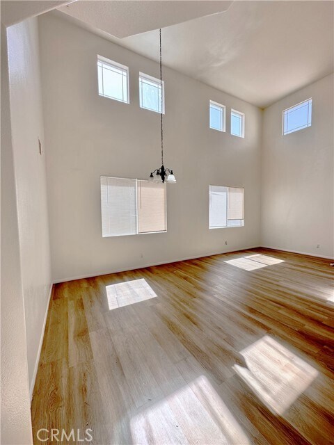 Foto del edificio - 15866 Barrel Cactus Ln