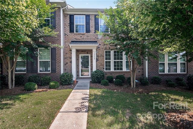Primary Photo - 18452 W Catawba Ave