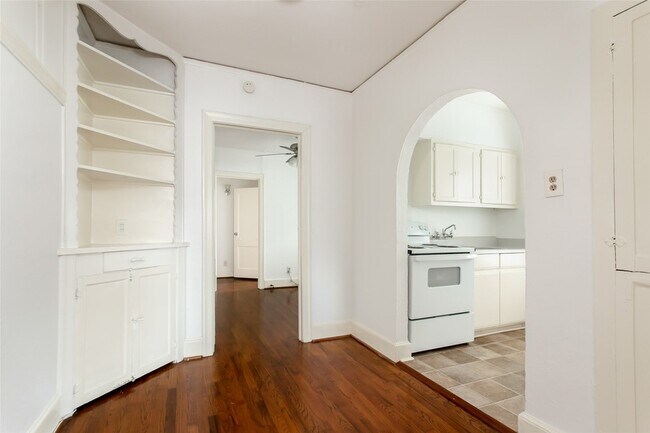 Foto del edificio - 5900 Oram St