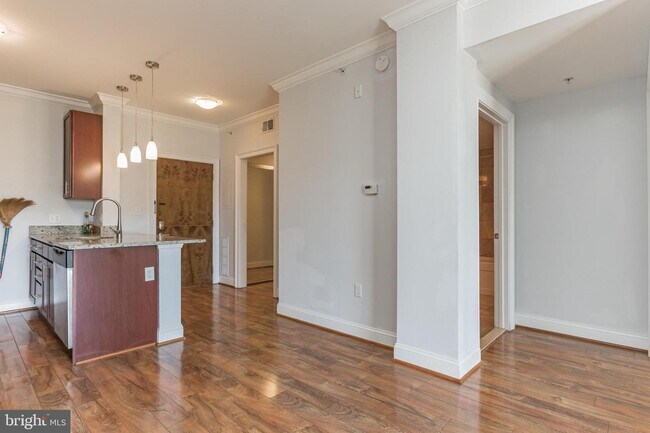 Building Photo - 6301 Edsall Rd