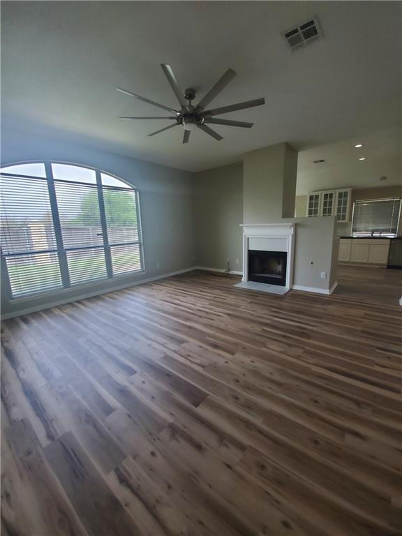 Foto del edificio - 6908 Thistle Hill Way
