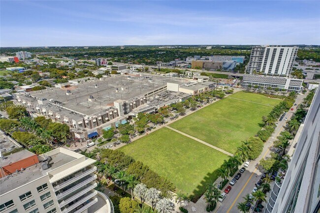 Foto del edificio - 3301 NE 1st Ave