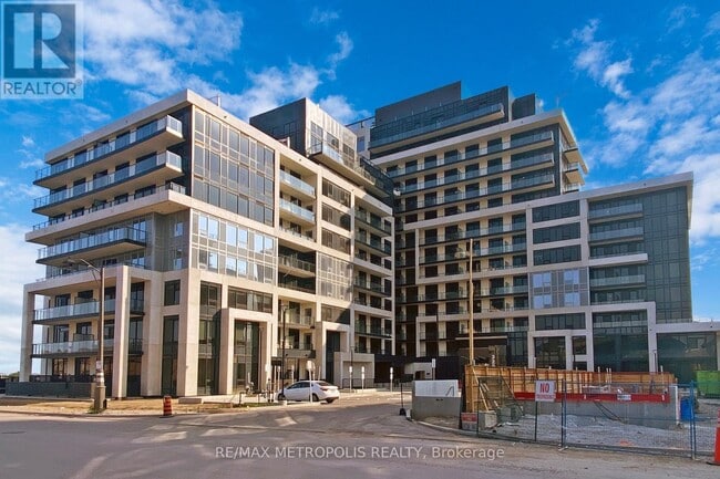 Photo du bâtiment - 3200 William Coltson Ave