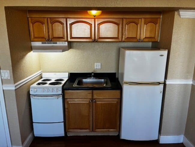 Foto del edificio - 311 W Ashley St