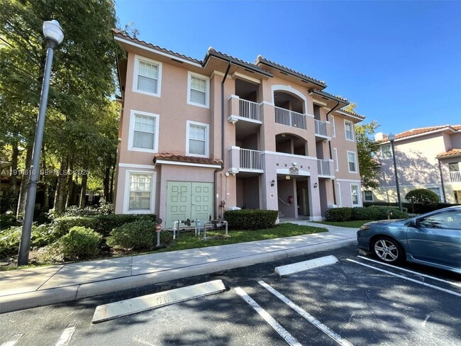 Building Photo - 6584 W Sample Rd