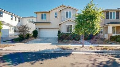 Building Photo - 2548 Red Willow Dr