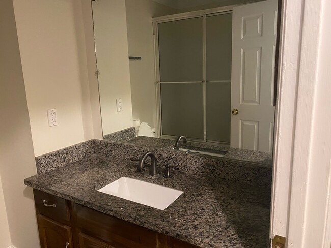 Building Photo - 6060 Pine Mountain Ct