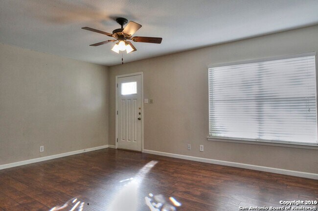 Foto del edificio - 3 Bedroom/2 Bathroom Hunters Chase Subdivi...