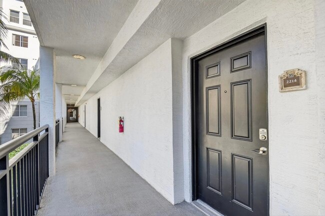 Building Photo - 1660 Renaissance Commons Blvd