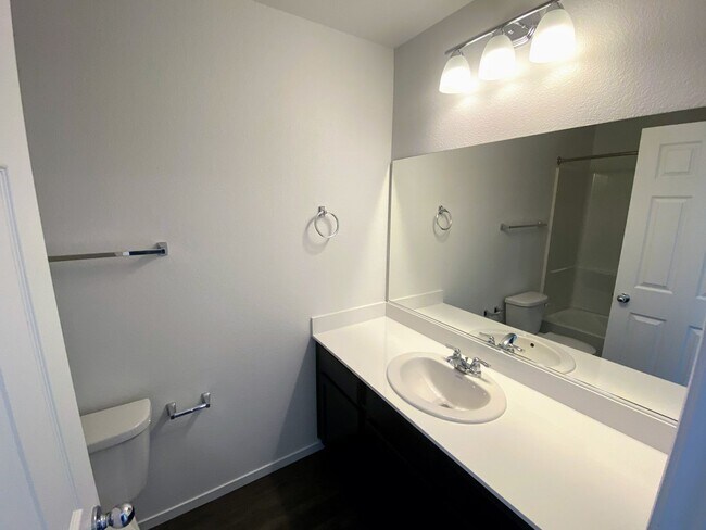 Foto del edificio - New House