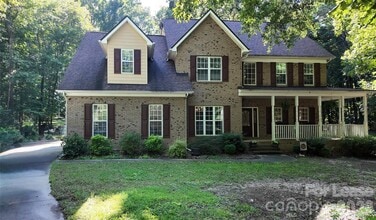 Building Photo - 410 Farm Branch Dr