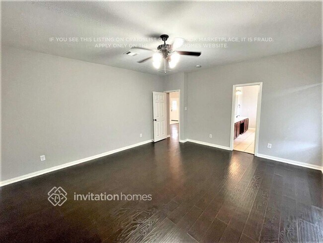 Foto del edificio - 10118 Black Birch Ln