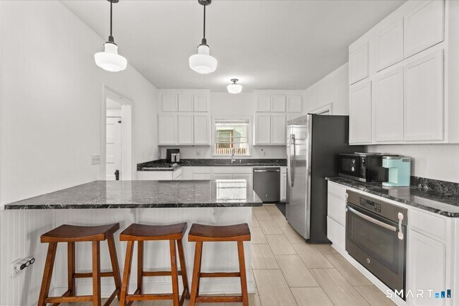 Foto del edificio - 16 Lilley Rd