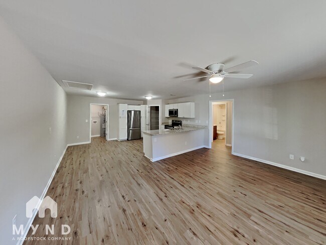 Foto del edificio - 3274 Anderson Mountain Rd