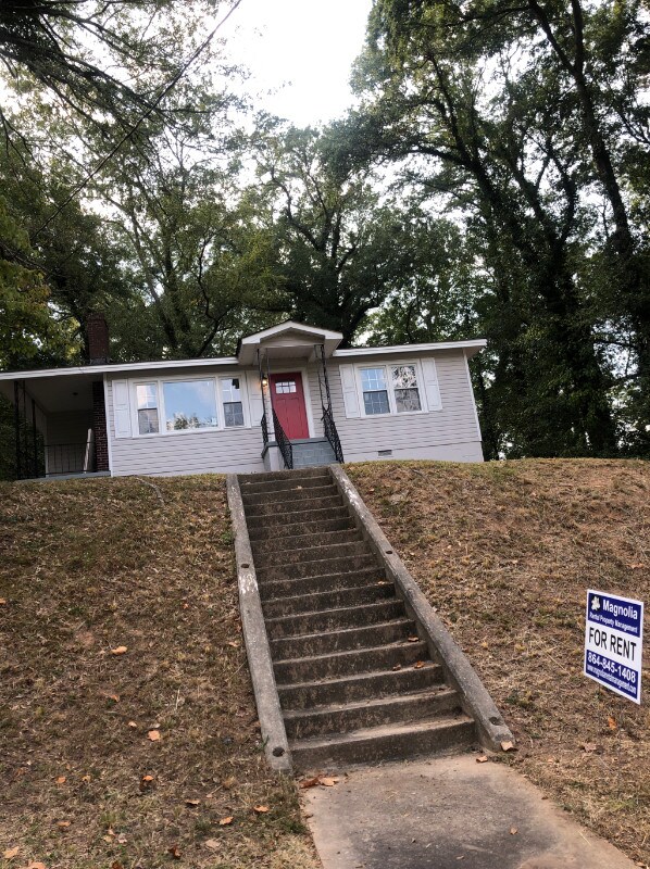 Primary Photo - Home in Downtown Laurens