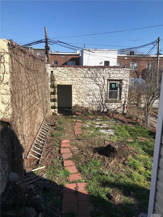 Building Photo - 30-25 46th St