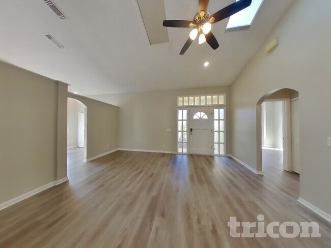Foto del edificio - 1021 Whittier Cir