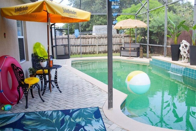 Foto del edificio - 838 Welch Hill Cir