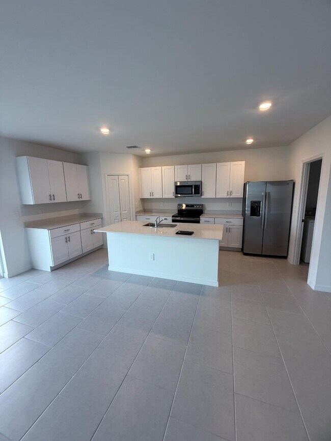 Foto del edificio - 19745 Garden Ridge Ct