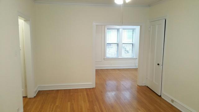 Building Photo - 1 bedroom in Evanston IL 60202