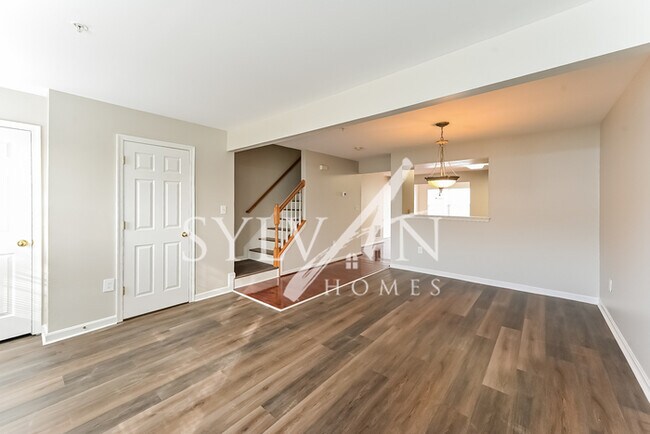 Foto del edificio - Welcome home to this lovely 3 bedroom, 2.5...