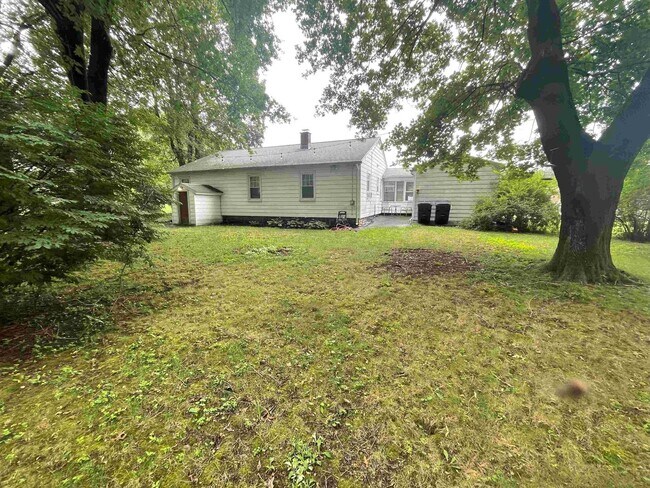 Foto del edificio - Beautiful 3-Bedroom Home in Prime Dudley L...