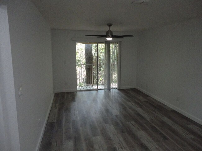 Foto del edificio - 1015 SW 9th St