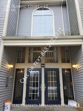 Building Photo - 104 Olympic Ct