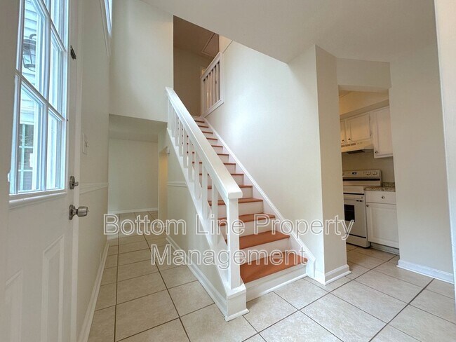 Foto del edificio - 6925 Stonington Ln