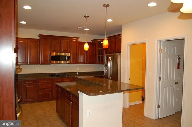Foto del edificio - 12699 Lakeside Ct