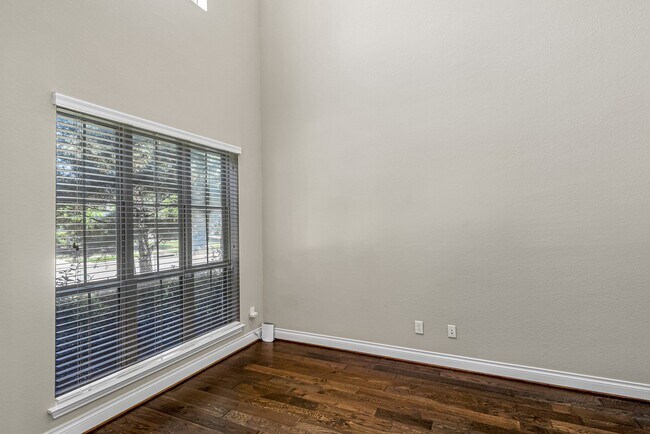 Building Photo - 1714 Rice Mill Dr
