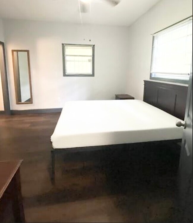 Foto del edificio - 829 Beckwith St SW
