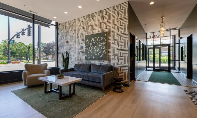 Foto del edificio - 625 Deerfield Rd