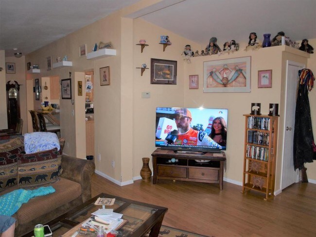 Building Photo - 39154 Bridgeport