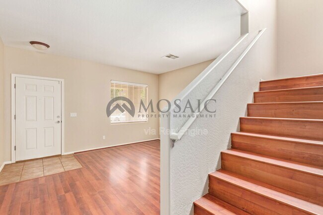 Foto del edificio - 4540 E Los Alamos St