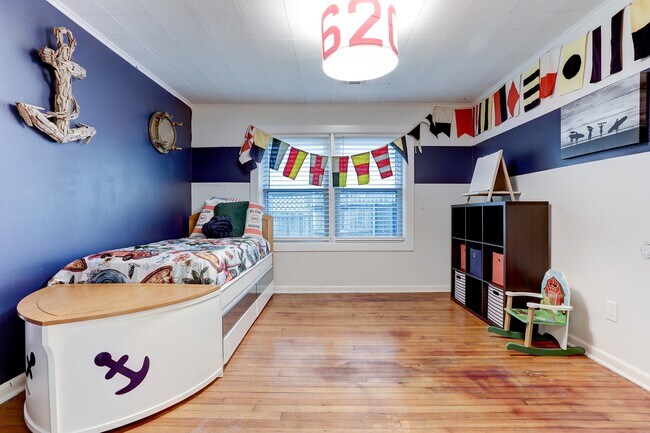 Foto del edificio - 4449 Shady Lake Dr