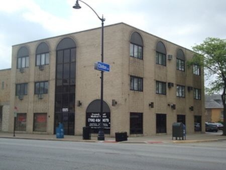 Front of Bldg - 6925 W Cermak Rd