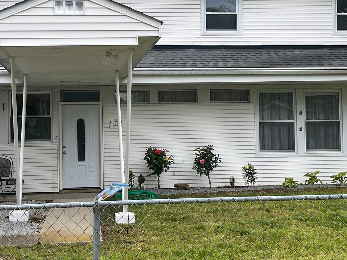 Building Photo - 112 Indigo Dam Rd